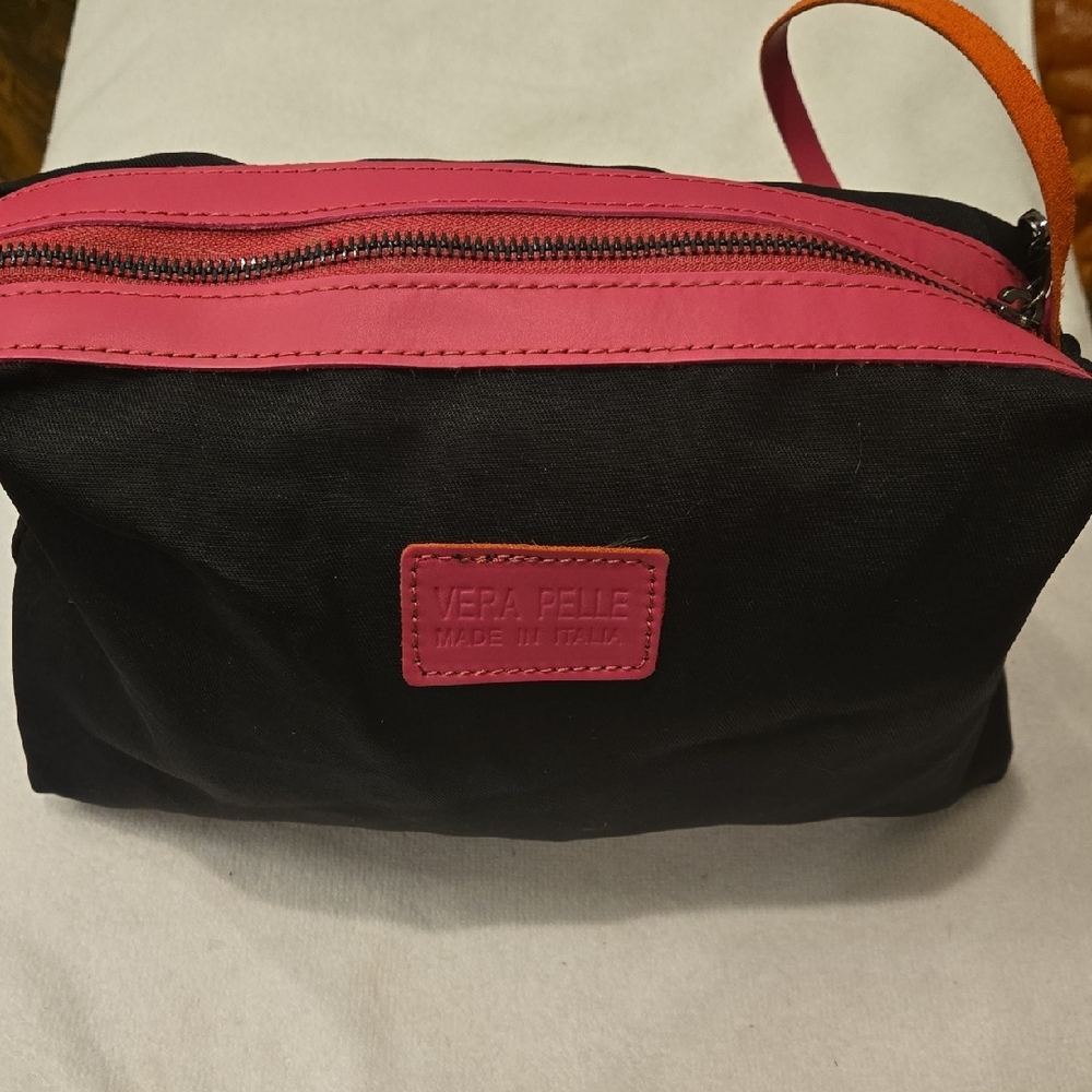 Vera Pelle Italian Leather Tote Insert With Clip-In Swivel Clasp & Zip Pouch